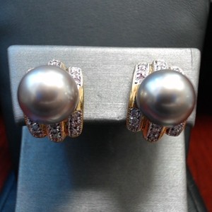 5.2dwt 18k Pearl Diamond Earrings 