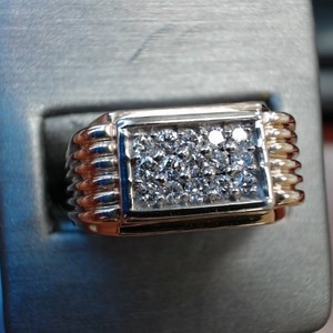  14k yellow gold diamond gents ring